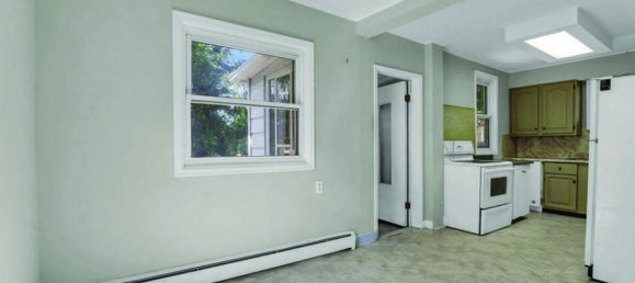 3 bedrooms House in Grimsby, Canada No. 729 9