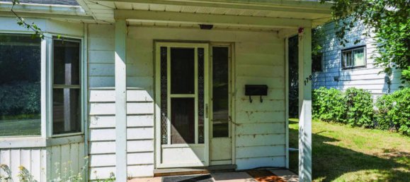 3 bedrooms House in Grimsby, Canada No. 729 3