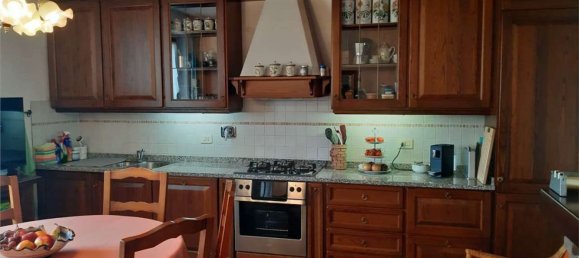 5 rooms House in Portoferraio, Italy No. 163726 8