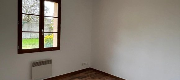 Casa de 4 dormitorios en Badecon-le-Pin, France No. 51615 15