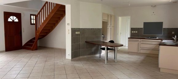 Casa de 4 dormitorios en Badecon-le-Pin, France No. 51615 39