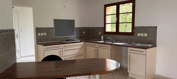 Casa de 4 dormitorios en Badecon-le-Pin, France No. 51615 5