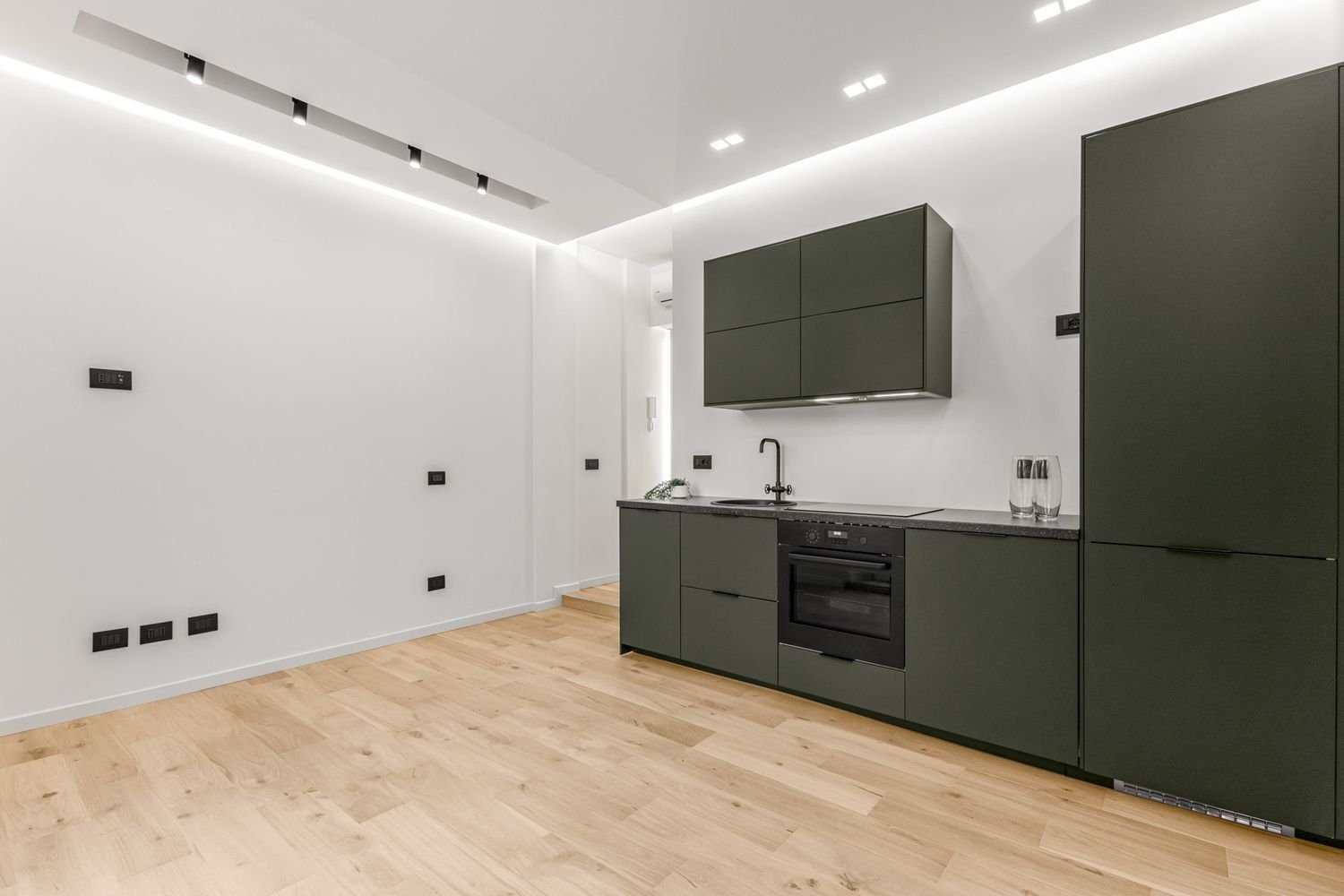 2-Zimmer Wohnung in Milan, Italy, Nr. 273122