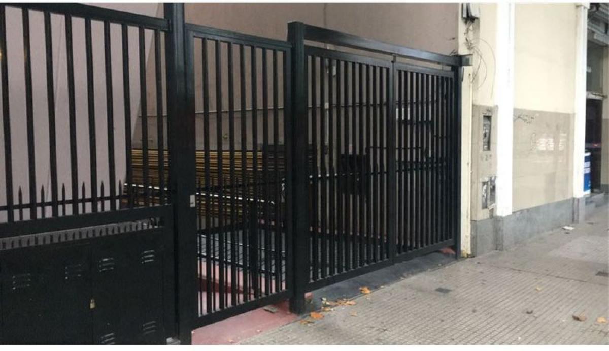 10m² Warehouse in Buenos Aires, Argentina No. 108030