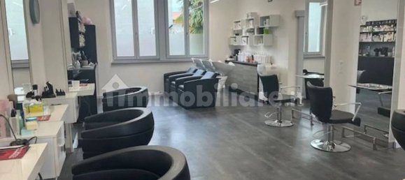 Propiedad comercial de 1 habitación en San Michele all'Adige, Italy No. 321200 8