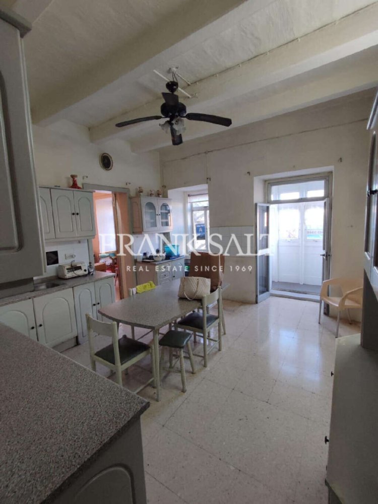 3 bedrooms Maisonette in Valletta, Malta No. 2079