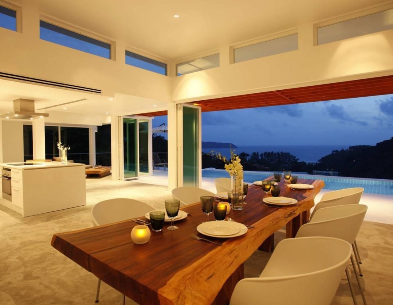 3 bedrooms Villa in Kamala, Thailand No. 26299