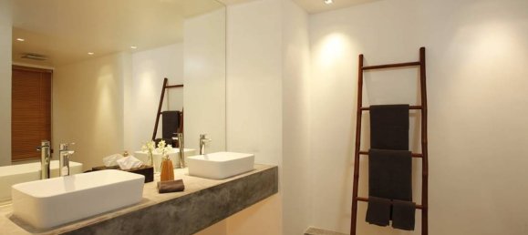 3 bedrooms Villa in Kamala, Thailand No. 26299 2