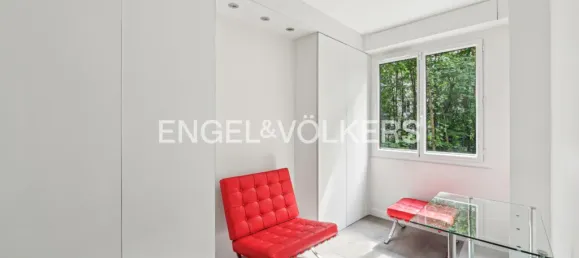 3 bedrooms Apartment in Paris, France No. 171974 4