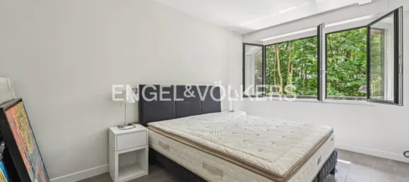 3 bedrooms Apartment in Paris, France No. 171974 6