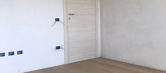 4 rooms Villa in Vedelago, Italy No. 255800 3