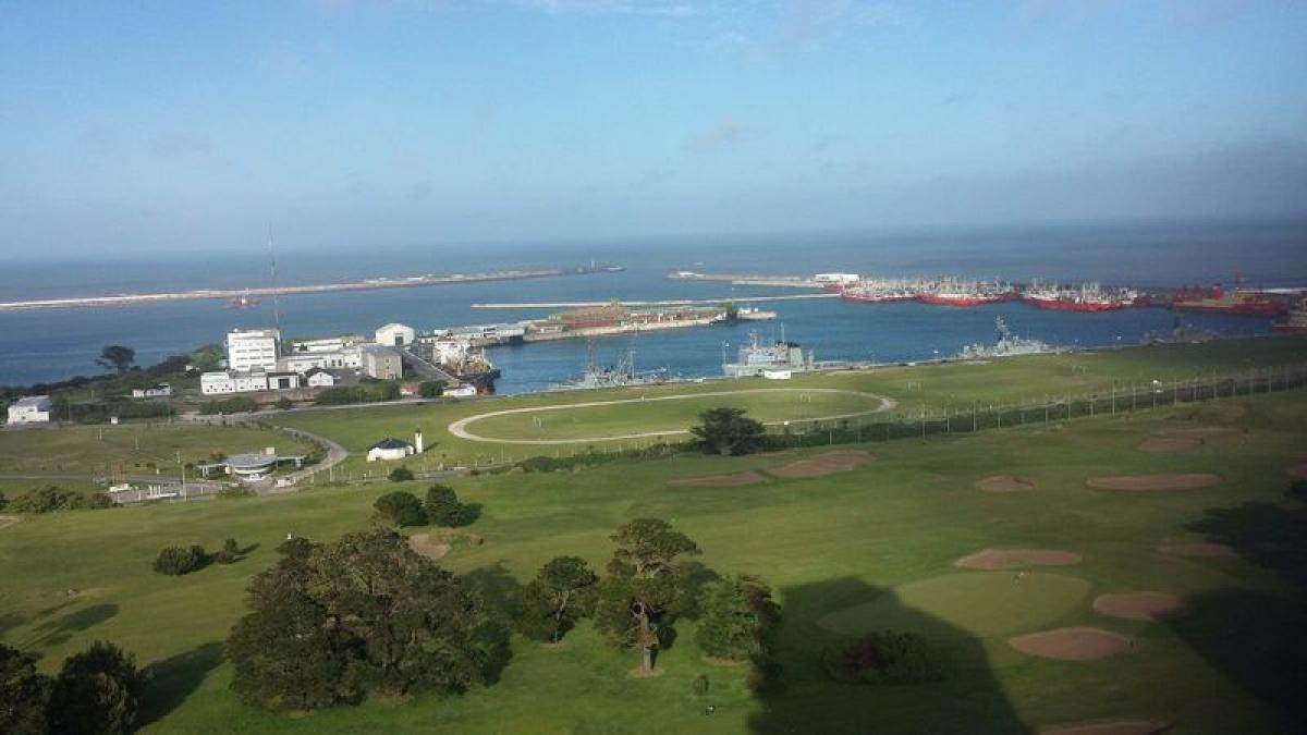 Apartamento de 2 dormitorios en Mar del Plata, Argentina No. 76919