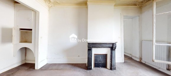 2 bedrooms Apartment in Paris, France No. 181773 2