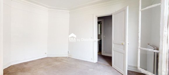 2 bedrooms Apartment in Paris, France No. 181773 5