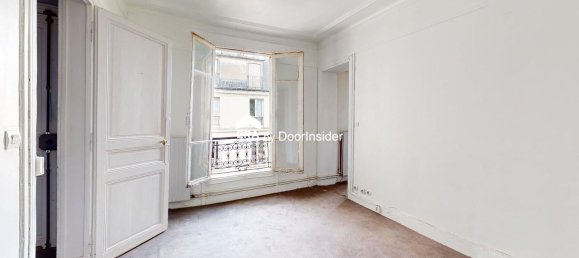 2 bedrooms Apartment in Paris, France No. 181773 4