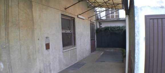 320m² Warehouse in Vanzaghello, Italy No. 160692 12