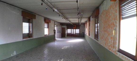 320m² Warehouse in Vanzaghello, Italy No. 160692 16