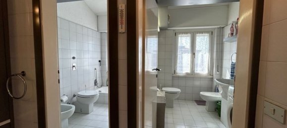 5-salle Appartement à Saronno, Italy No. 67040 16