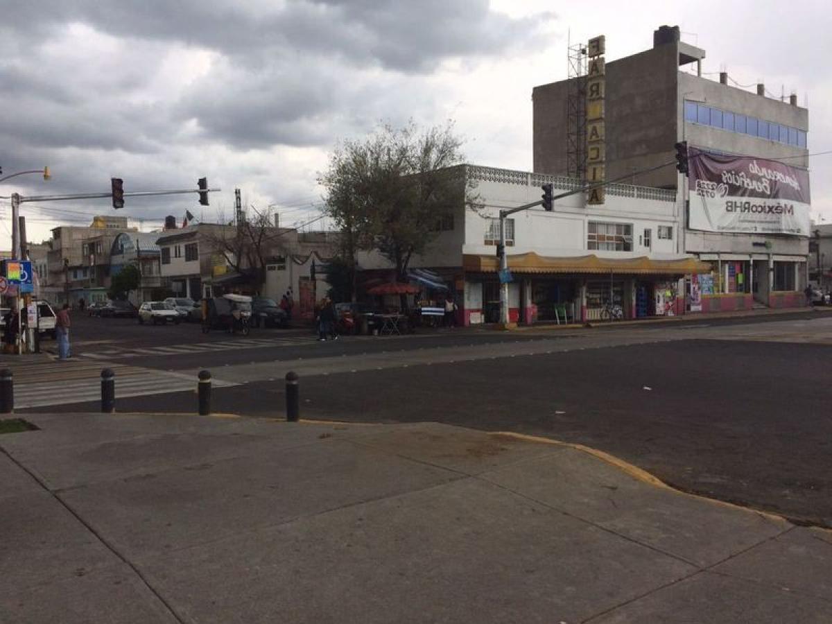 Casa T4 em Ciudad Nezahualcoyotl, Mexico N.º 214750