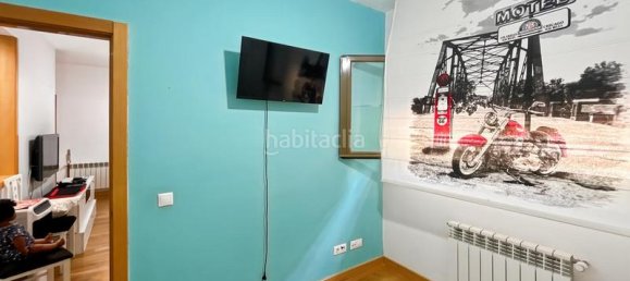 Apartamento de 2 dormitorios en Madrid, Spain No. 180920 18