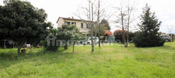 2 bedrooms Villa in Lucca, Italy No. 48013 4