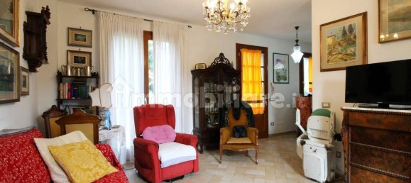 2 bedrooms Villa in Lucca, Italy No. 48013 11