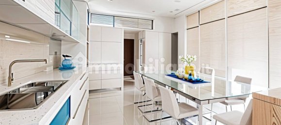 2 bedrooms Apartment in Milan, Italy No. 303060 15