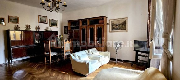 2 bedrooms Apartment in Milan, Italy No. 303060 4