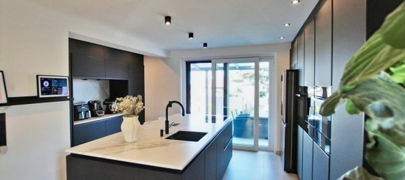 6 rooms House in Karlsruhe, Germany No. 296957 8