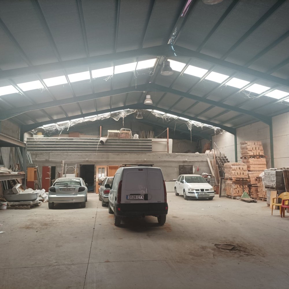  Commercial property in Cuenca, Spain No. 209928