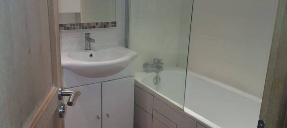 Квартира с 1 спальней в Пюто, Франция № 327069 2