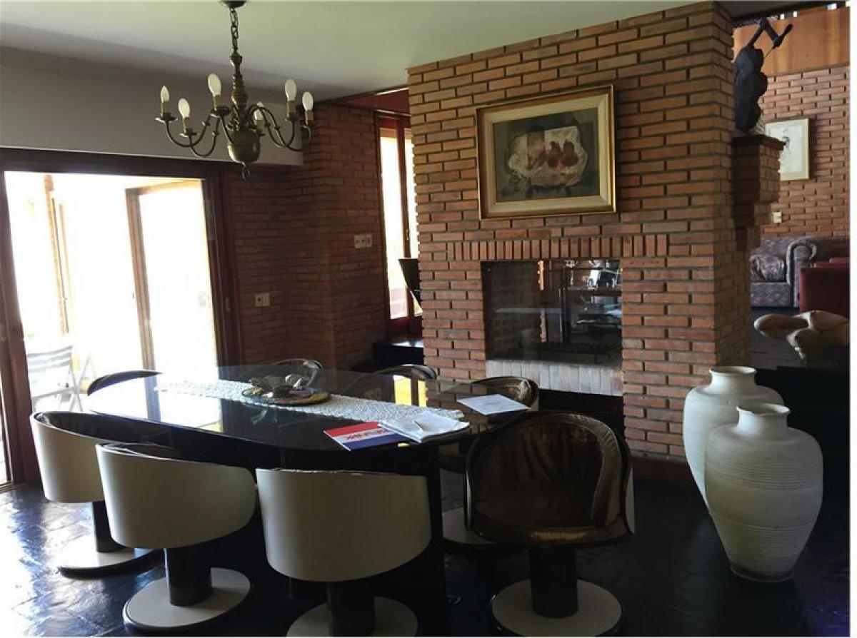 3 bedrooms House in Tigre, Argentina No. 7334