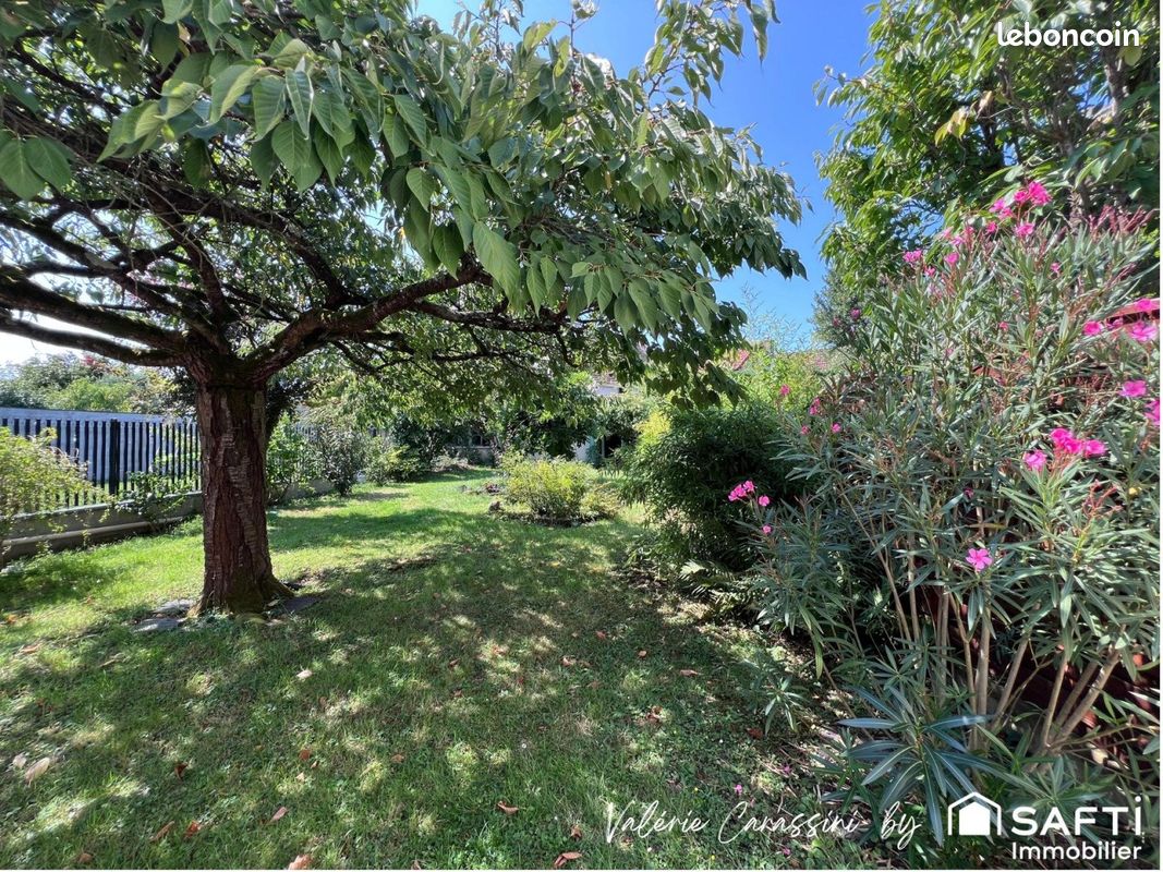 3 bedrooms House in Savigny-sur-Orge, France No. 333389