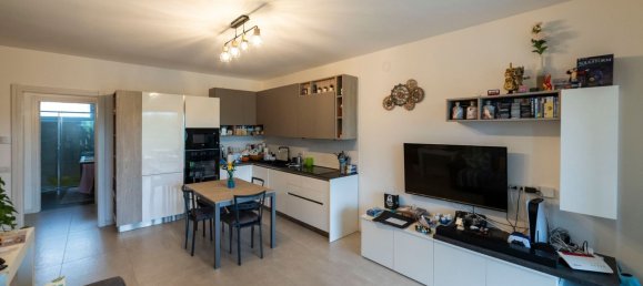 3 rooms Apartment in Gaggiano, Italy No. 257714 9