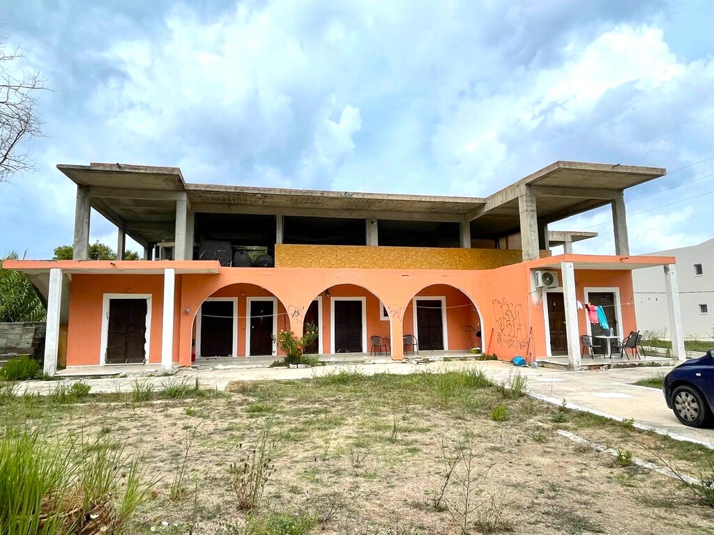 6 bedrooms Building in Corfu, Greece No. 94459