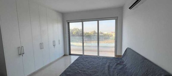 Propiedad comercial de 4 dormitorios en Paralimni, Cyprus No. 6734 8