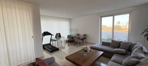 Propiedad comercial de 4 dormitorios en Paralimni, Cyprus No. 6734 12