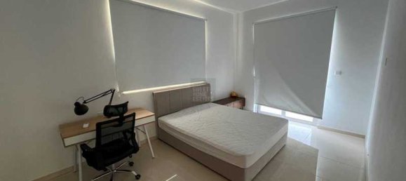 Propiedad comercial de 4 dormitorios en Paralimni, Cyprus No. 6734 5