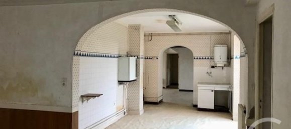 Casa de 5 dormitorios en Blet, France No. 80718 18