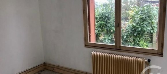 Casa de 5 dormitorios en Blet, France No. 80718 15