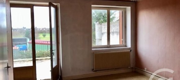 Casa de 5 dormitorios en Blet, France No. 80718 3