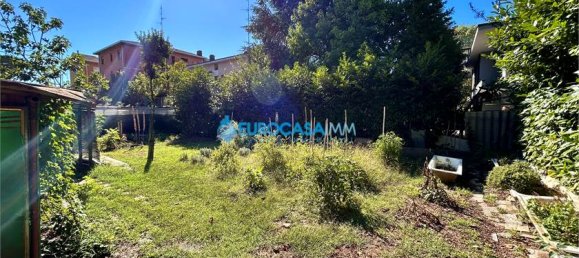 4 bedrooms House in Carpi, Italy No. 61281 13