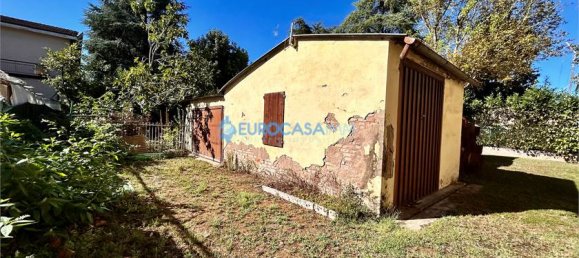 4 bedrooms House in Carpi, Italy No. 61281 6