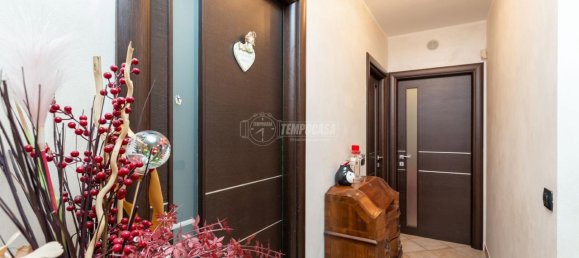 3 rooms Apartment in Turin, Italy No. 30492 10