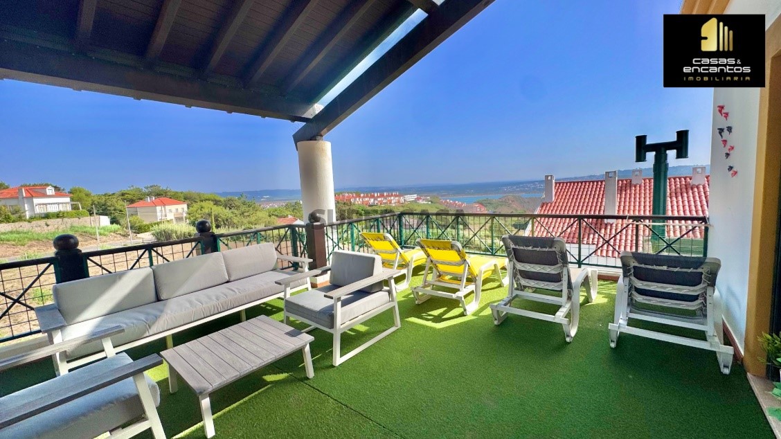 3 bedrooms Duplex in Sao Martinho do Porto, Portugal No. 240899