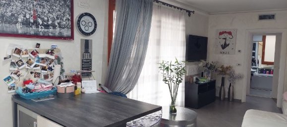 2 bedrooms Commercial property in Rome, Italy No. 61314 3