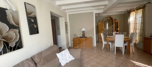 6 rooms Duplex in Modena, Italy No. 28674 8
