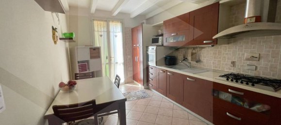 6 rooms Duplex in Modena, Italy No. 28674 19