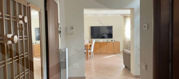 6 rooms Duplex in Modena, Italy No. 28674 13