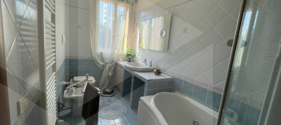 6 rooms Duplex in Modena, Italy No. 28674 27